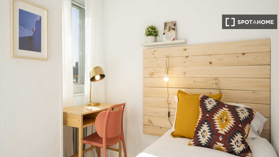 Double room Madrid, 16 beds — photo 65