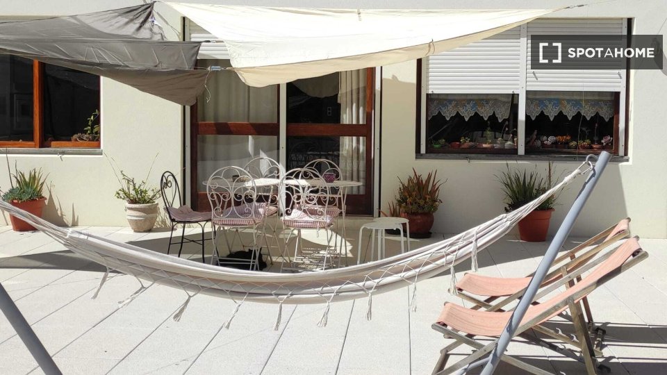 Double room Porto, 2 beds, 300m² — photo 29