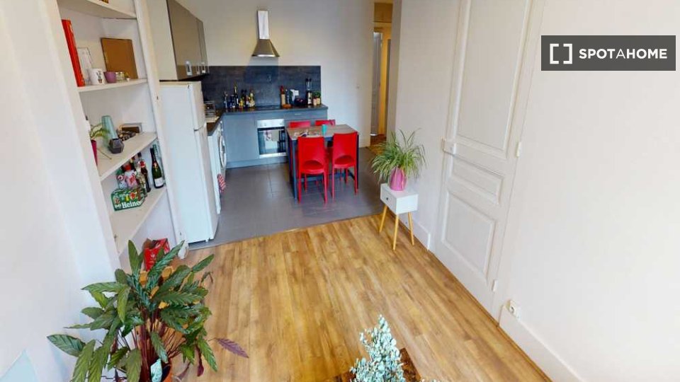 Camera doppia Lione, 3 camere, 80m² — foto 4