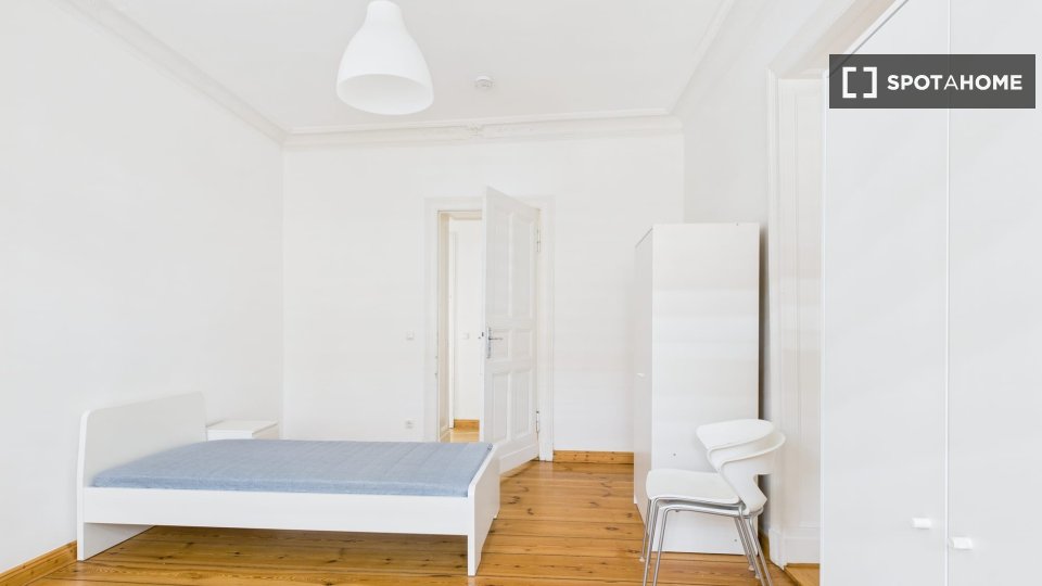 Double room Berlin, 7 beds, 93m² — photo 7