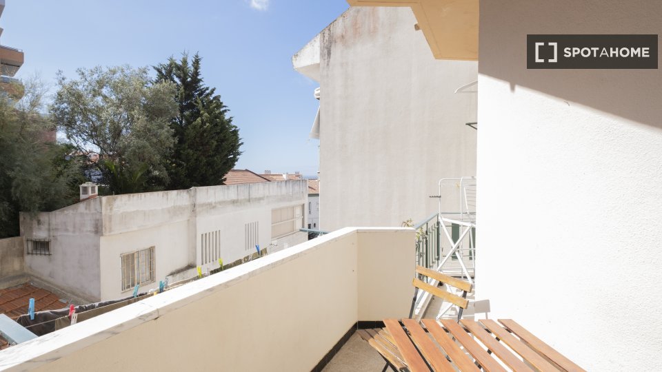 Double room Lisbon, 4 beds, 100m² — photo 22