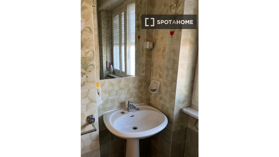 Double room Turin, 4 beds — photo 11
