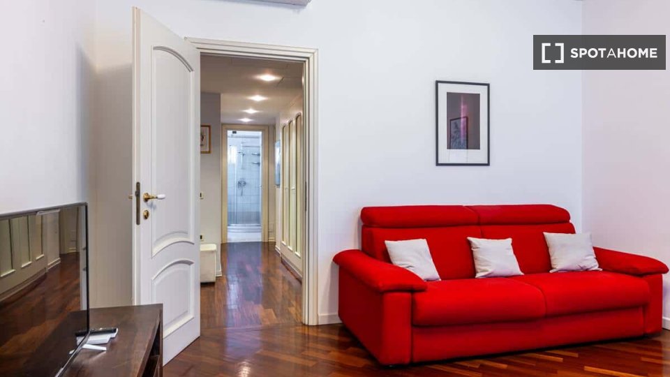 Apartment Milan, 1 bed, 100m² — photo 2