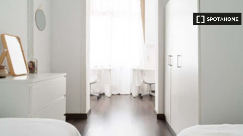 Double room Barcelona, 6 beds, 180m² — photo 25