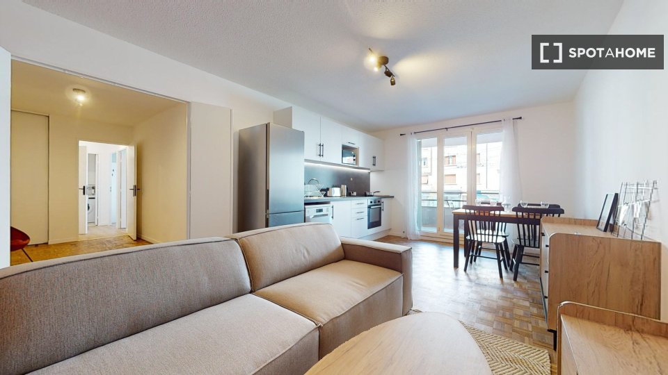 Double room Lyon, 3 beds — photo 4