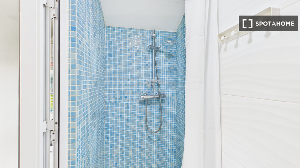 Apartment Lisbon, 1 bed, 25m² — photo 8