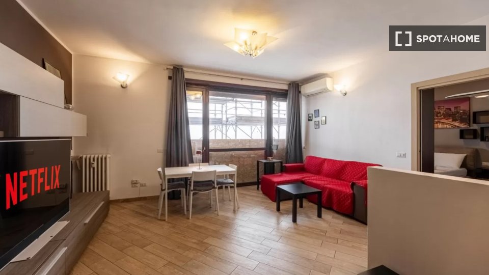 Apartment Milan, 1 bed — photo 1