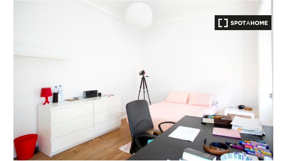 Double room Lisbon, 6 beds — photo 4