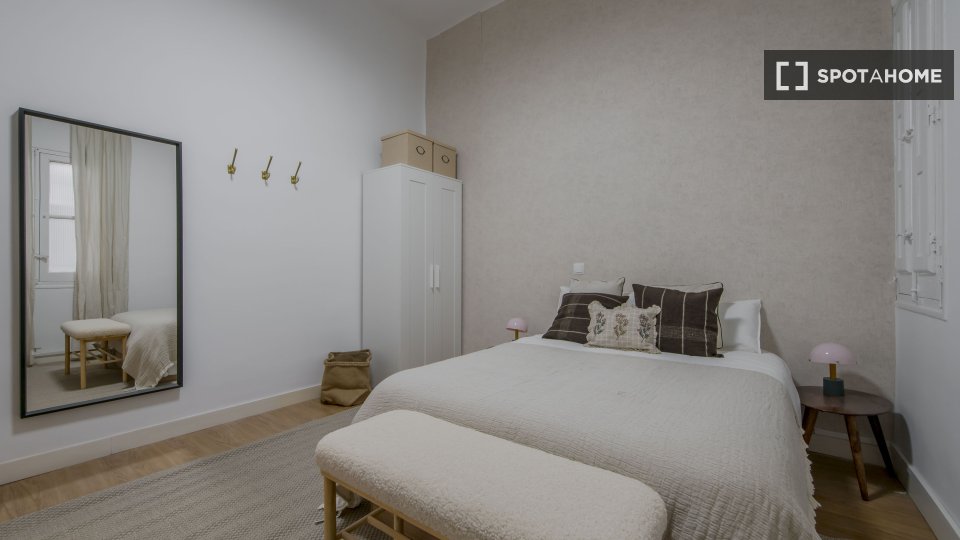 Double room Madrid, 10 beds — photo 13