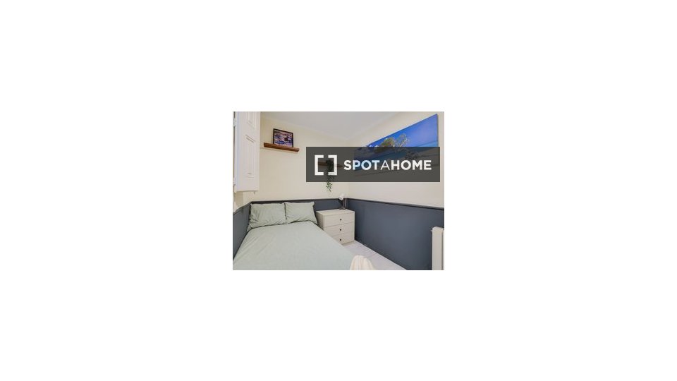 Double room Barcelona, 9 beds, 210m² — photo 17