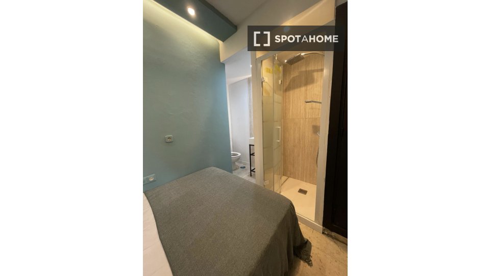 Double room Seville, 8 beds, 180m² — photo 12