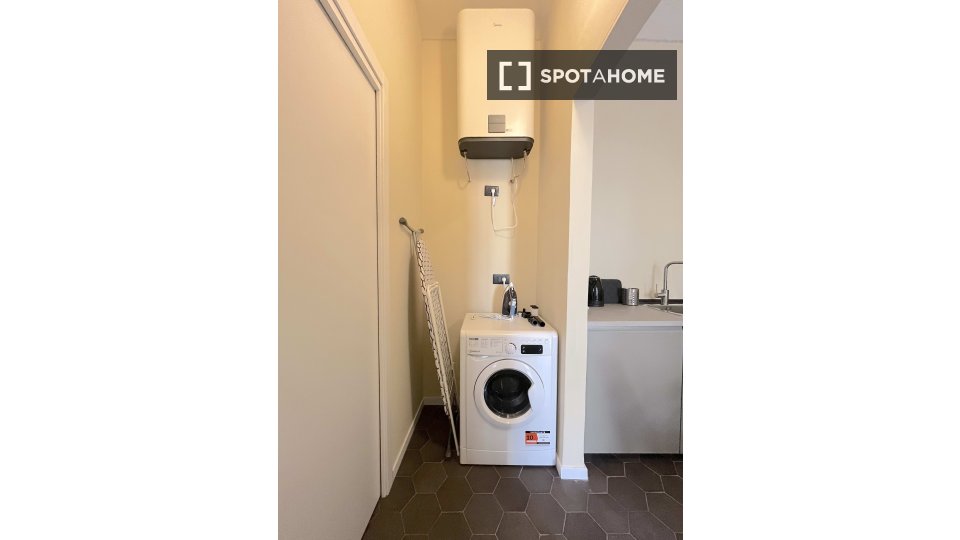 Apartment Turin, 2 beds, 60m² — photo 27