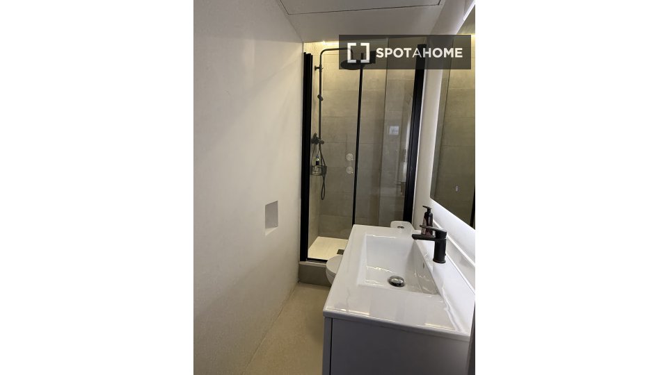 Apartment Barcelona, 2 beds, 70m² — photo 24