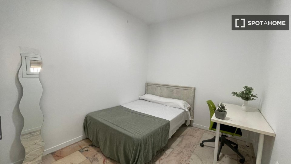 Double room Seville, 17 beds, 410m² — photo 58