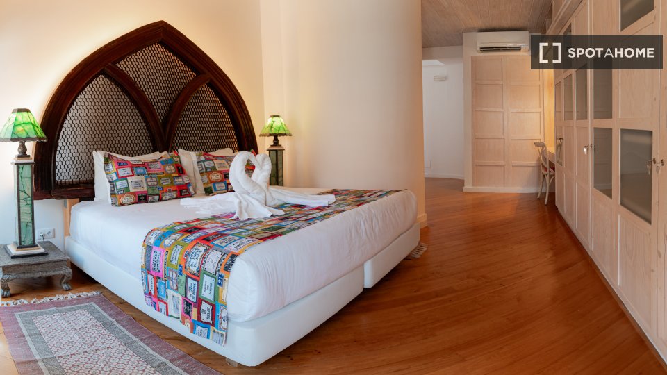 Apartment mono Lisbon, 89m² — photo 1