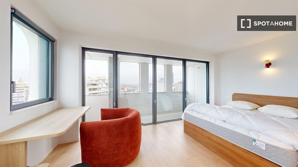 Camera doppia Parigi, 12 camere — foto 8