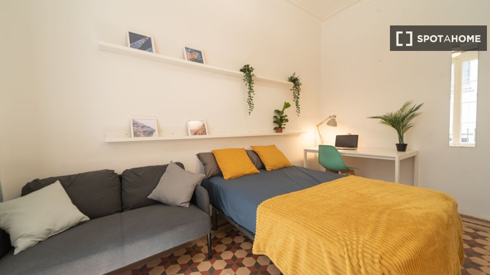 Double room Barcelona, 8 beds, 210m² — photo 11