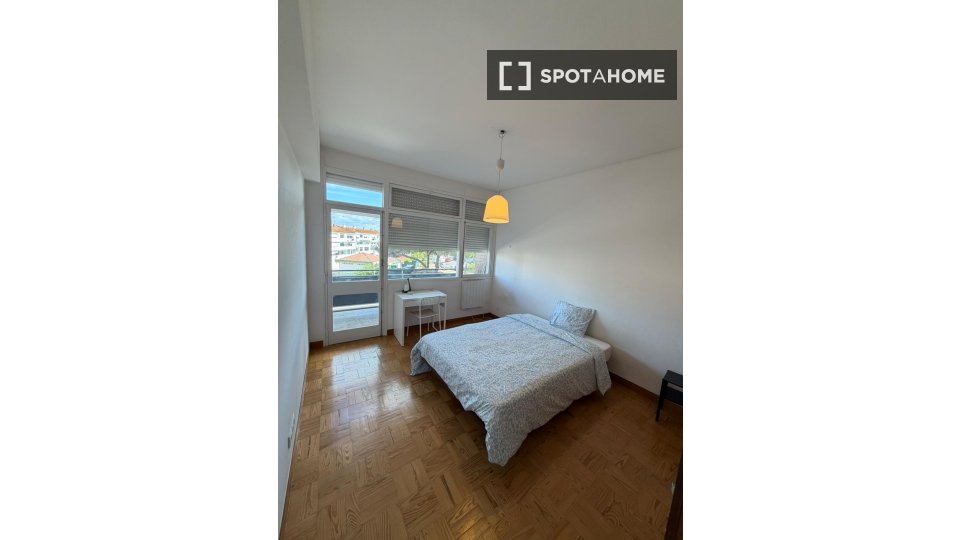 Double room Lisbon, 6 beds — photo 10