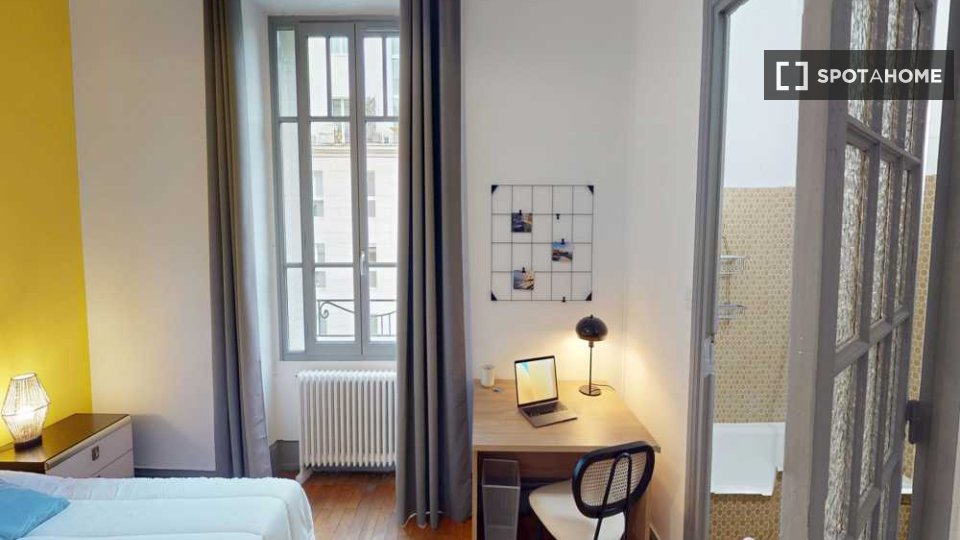 Camera doppia Lione, 5 camere, 120m² — foto 21