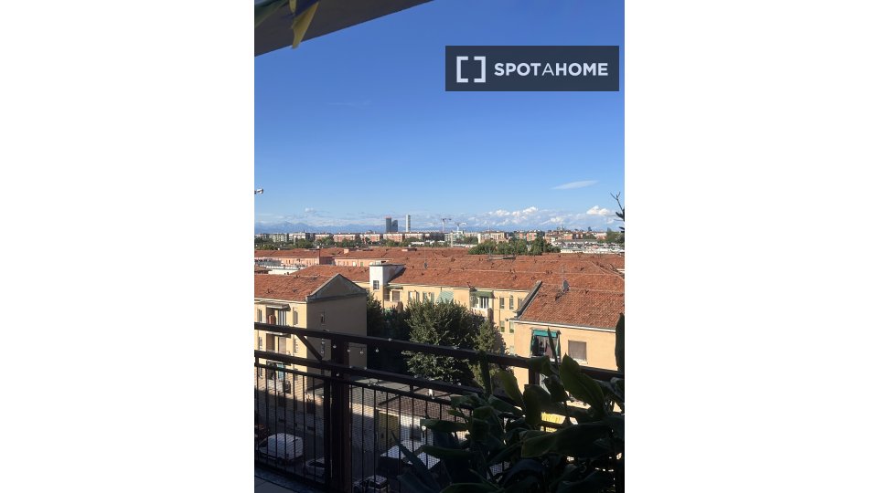 Double room Milan, 3 beds, 78m² — photo 6