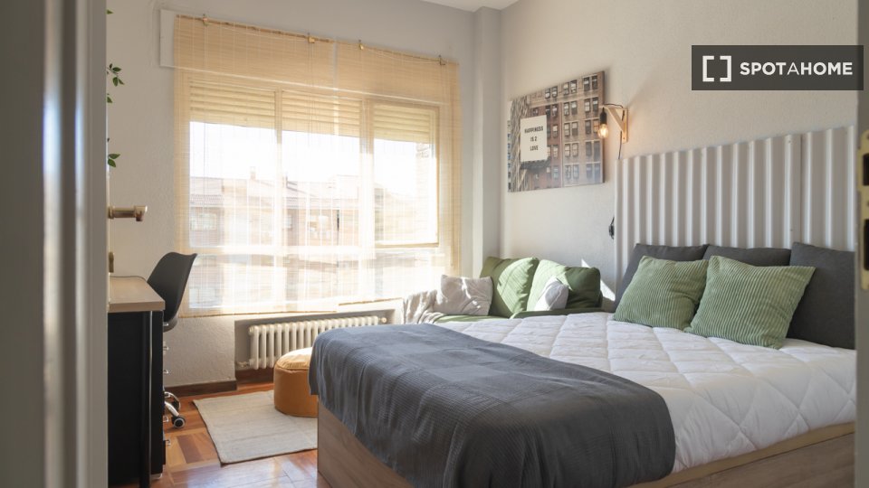 Double room Madrid, 4 beds — photo 6