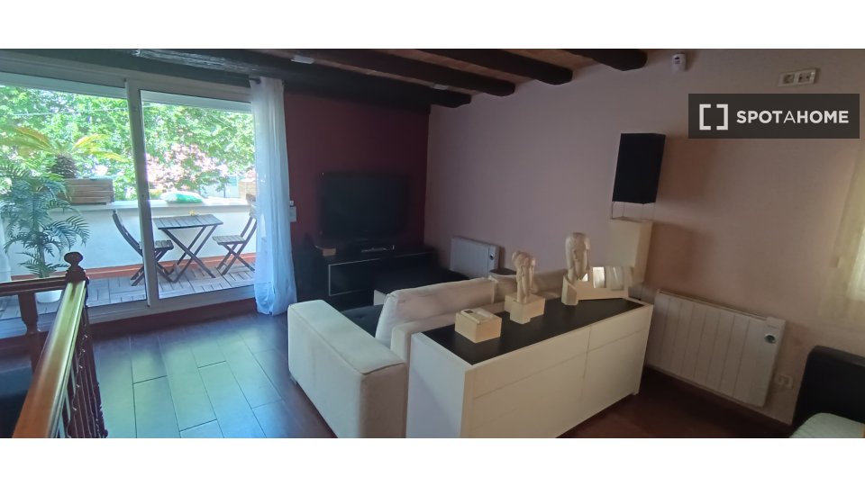 Apartment Barcelona, 2 beds, 95m² — photo 1