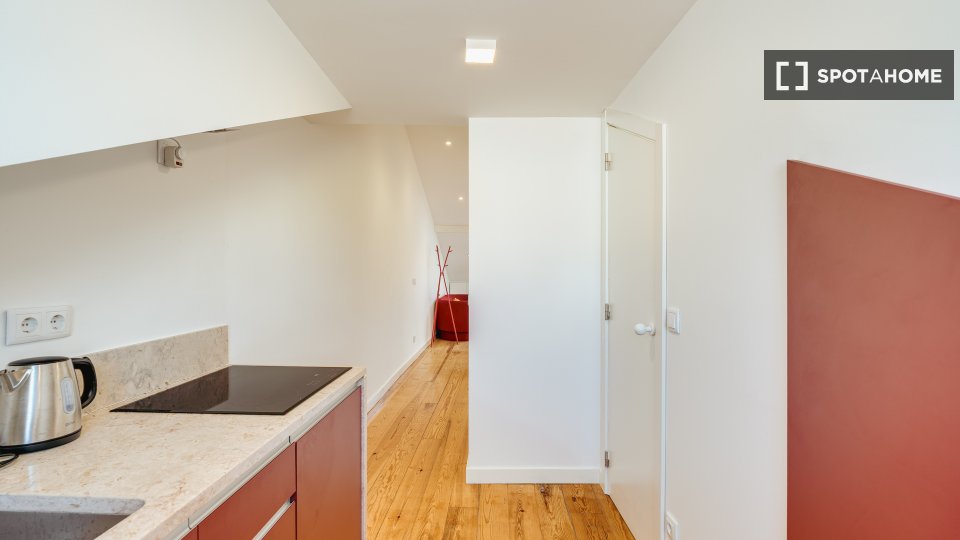 Apartment mono Lisbon, 40m² — photo 2