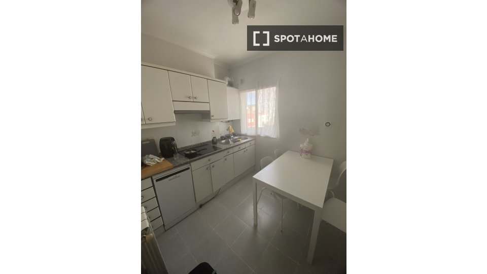 Double room Valladolid, 1 bed, 80m² — photo 5