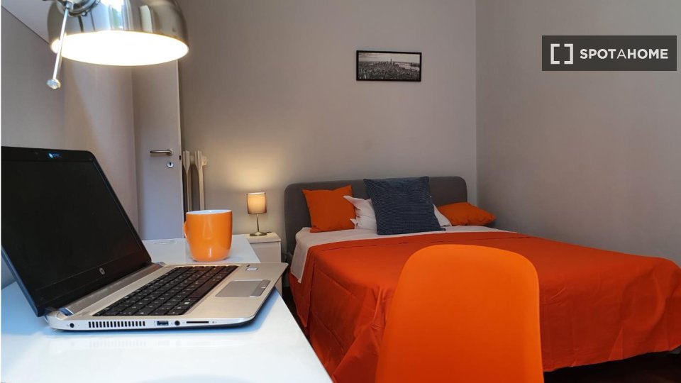 Double room Milan, 4 beds — photo 8