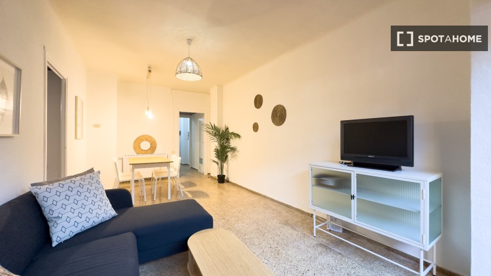 Apartment Barcelona, 3 beds, 70m² — photo 10