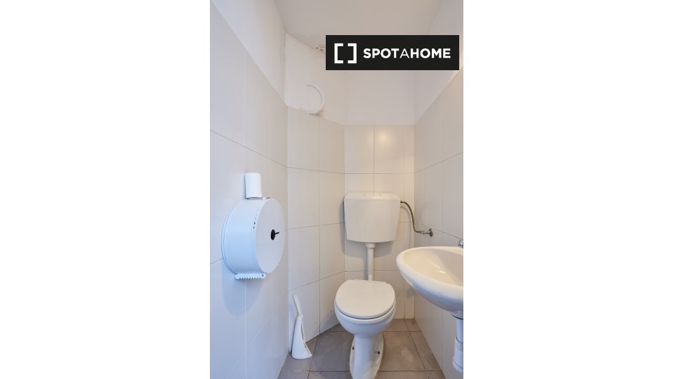 Double room Lisbon, 11 beds — photo 12