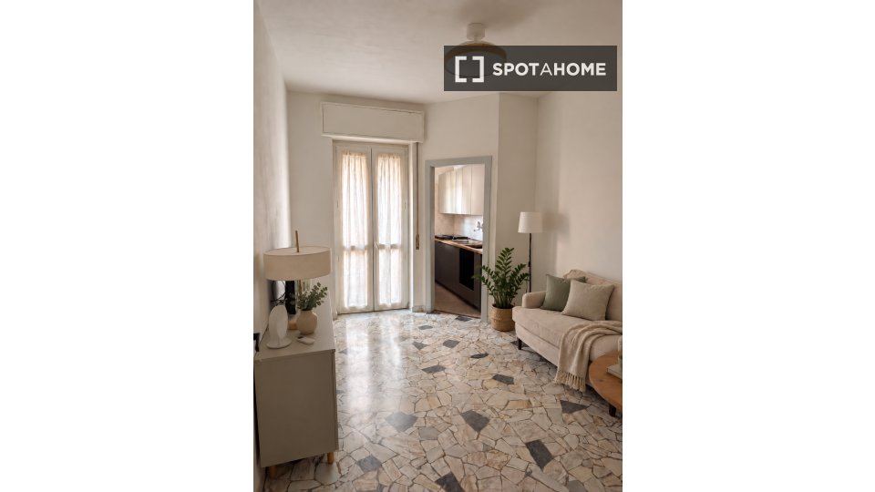 Double room Milan, 2 beds, 80m² — photo 3