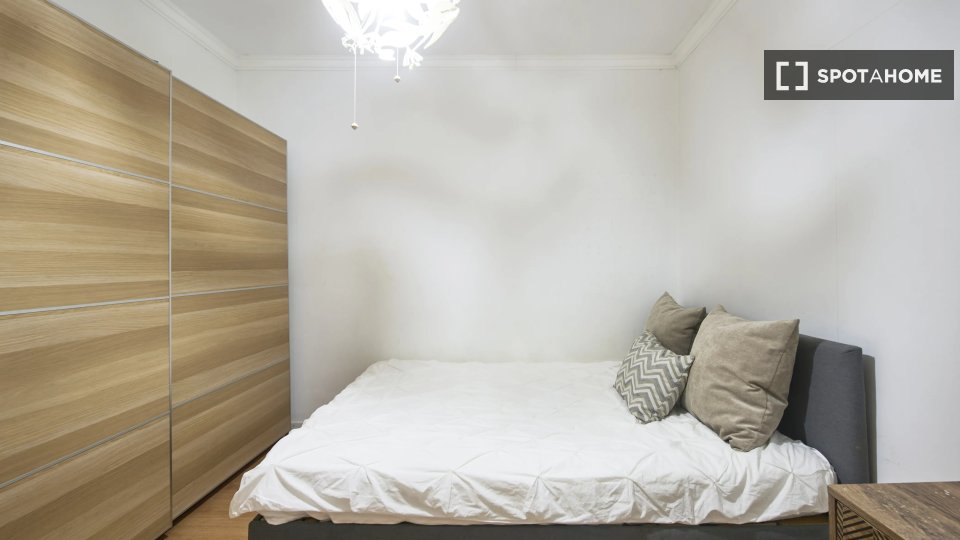 Double room Lisbon, 4 beds — photo 2