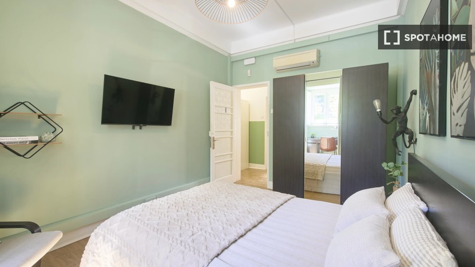 Double room Lisbon, 9 beds — photo 4