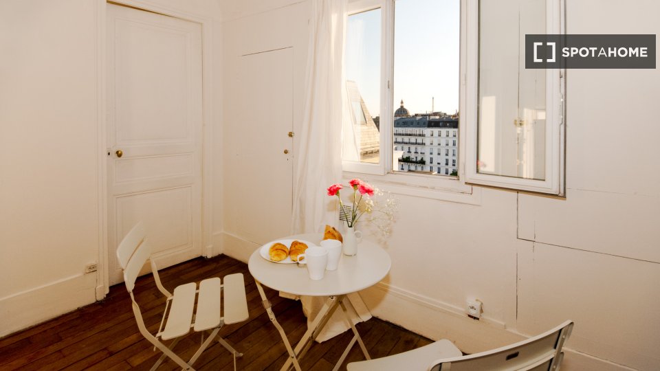 Apartment mono Paris, 22m² — photo 1