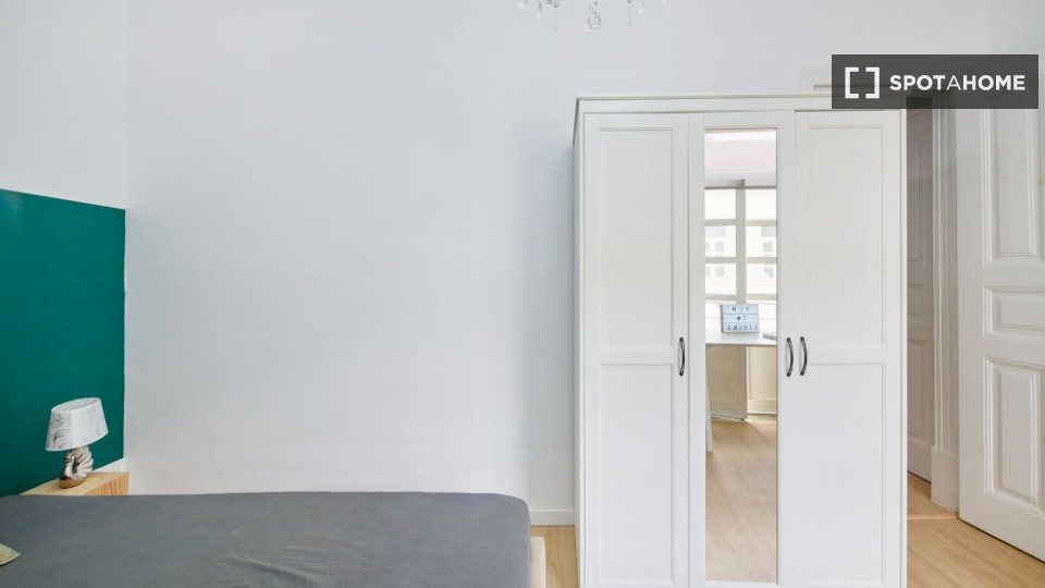 Double room Lisbon, 7 beds — photo 12