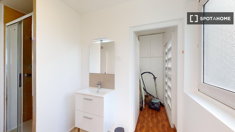 Double room Paris, 7 beds — photo 8
