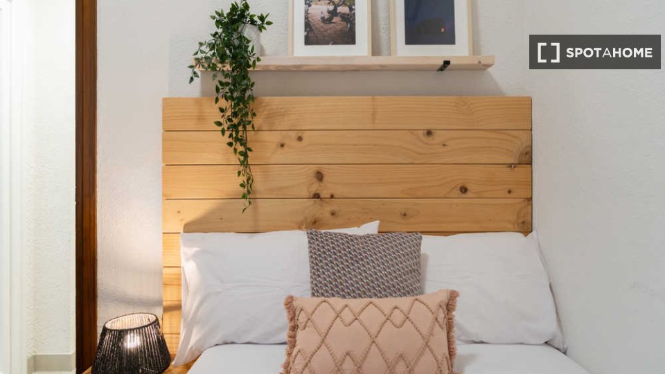 Double room Madrid, 6 beds — photo 26