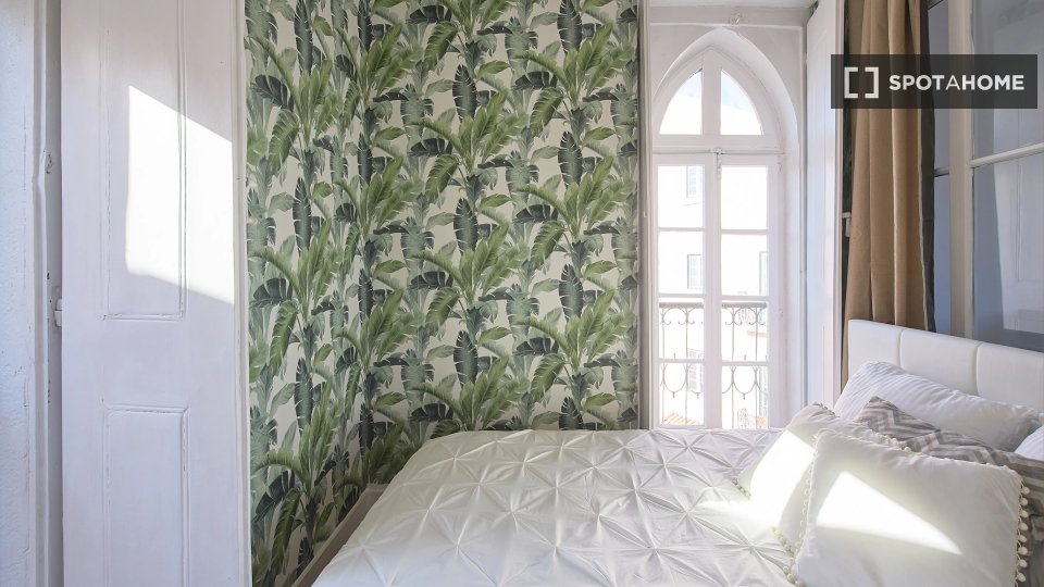 Double room Lisbon, 13 beds — photo 2