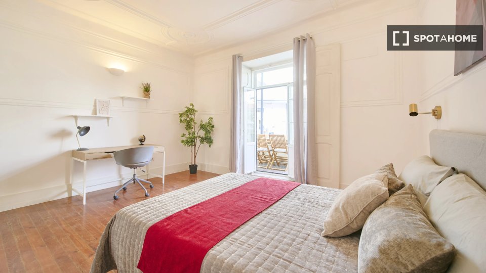 Double room Lisbon, 6 beds — photo 12