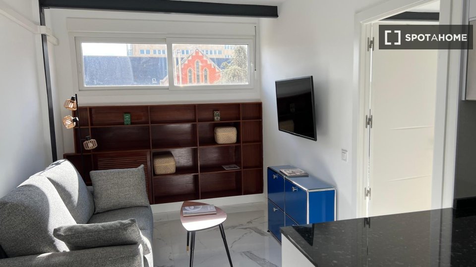 Apartment Madrid, 2 beds, 50m² — photo 1