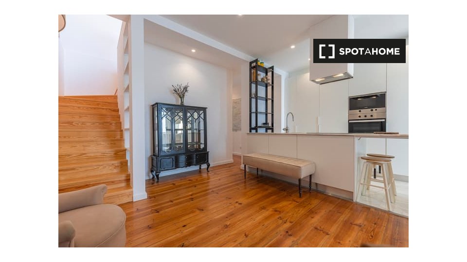 Apartment Lisbon, 2 beds — photo 12