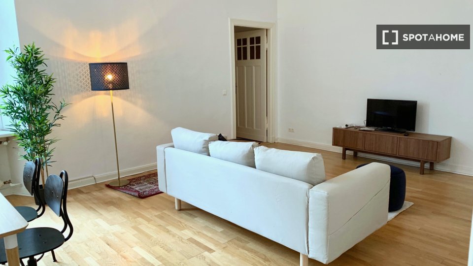 Double room Berlin, 3 beds, 120m² — photo 2