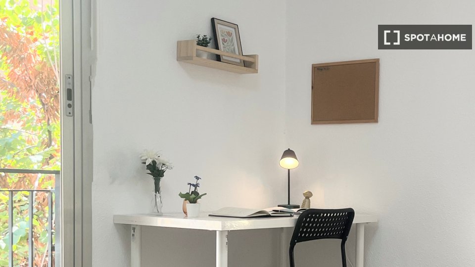 Double room Valencia, 4 beds, 100m² — photo 8