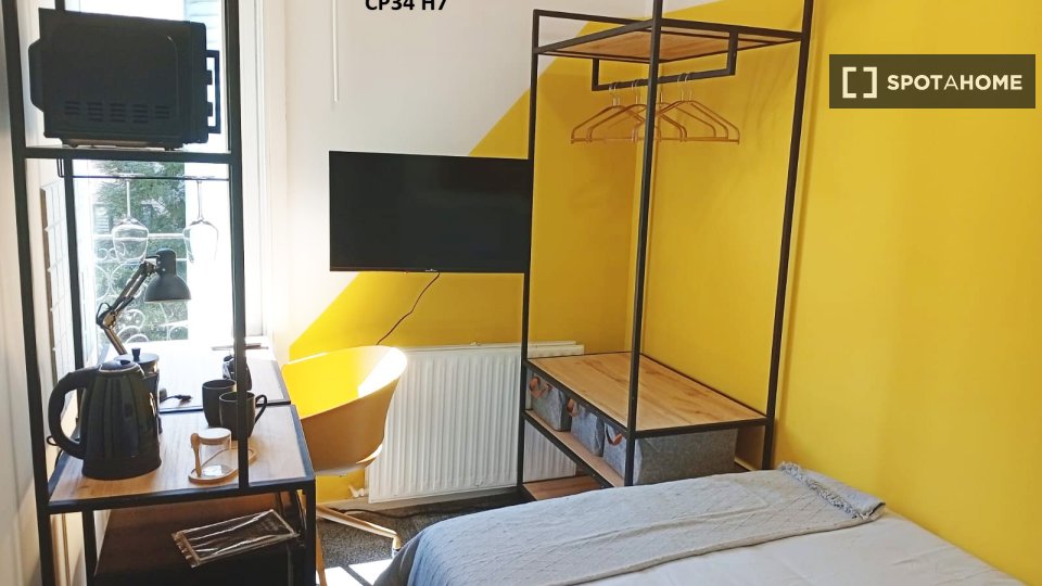 Double room Madrid, 8 beds — photo 24