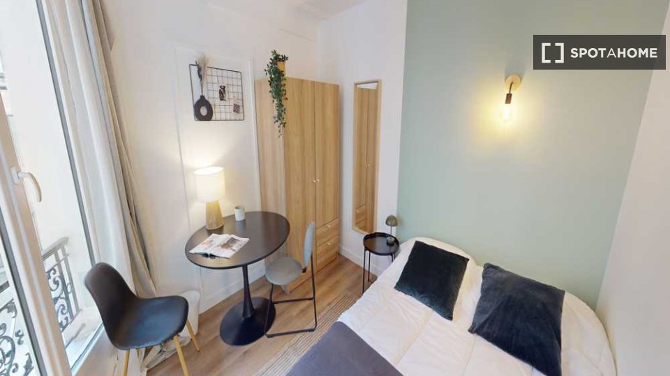 Double room Paris, 3 beds, 50m² — photo 12