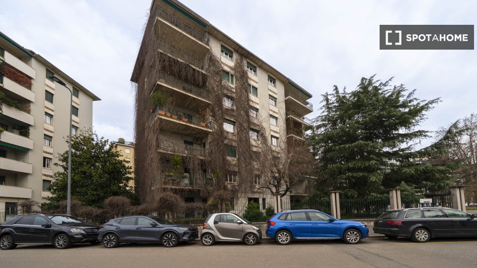 Apartment Milan, 4 beds, 184m² — photo 2