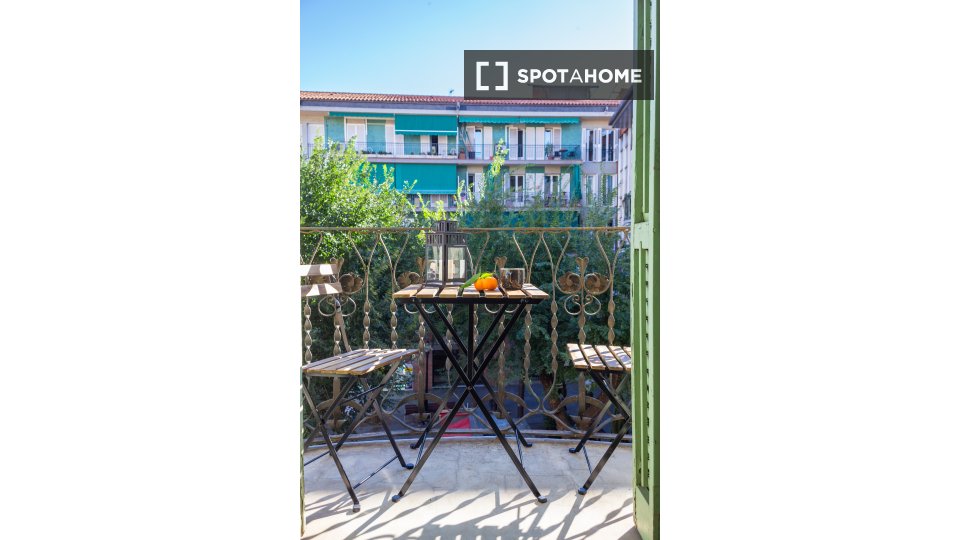 Double room Barcelona, 5 beds, 120m² — photo 18