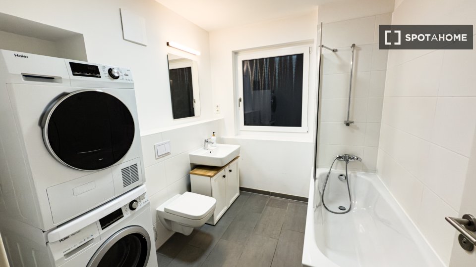 Apartment Berlin, 3 beds, 98m² — photo 11
