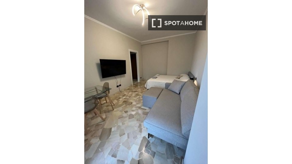 Apartment mono Milan, 37m² — photo 3